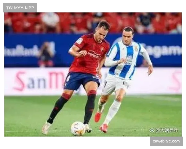 暴雨中断比赛：奥萨苏纳对阵马略卡比赛暂停一小时